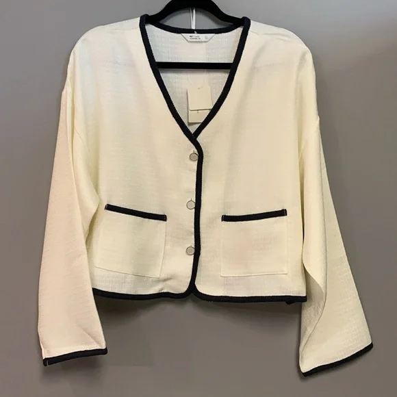 White Oversized Jacket with Navy Piping - Picture 4 of 6